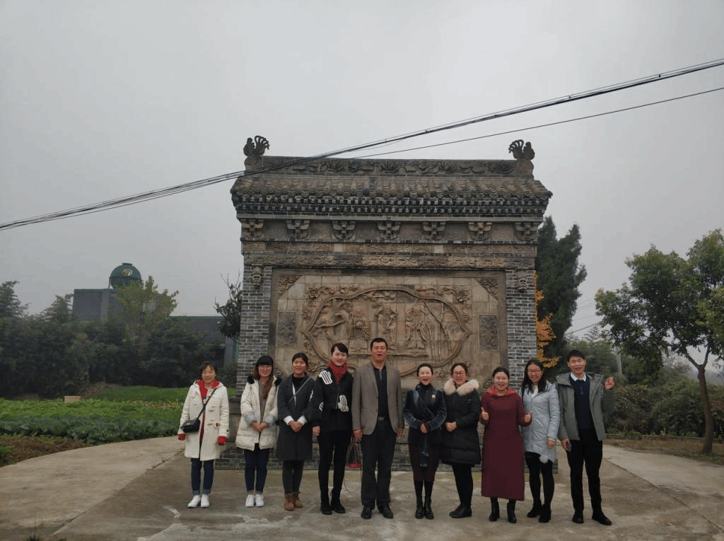 六度康养公司产业基地合影